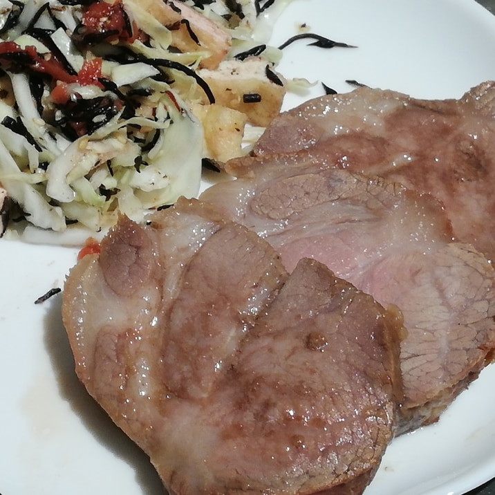 レンジで簡単時短 豚肩ロースで梅チャーシュー レシピ 作り方 By かっぺ4217 楽天レシピ レンジで簡単時短 豚肩ロースで梅チャーシュー レシピ 作り方 By かっぺ4217 楽天レシピ